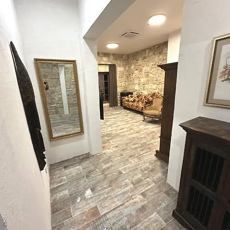 & - Terizis Le Rocher Bŭlgarevo