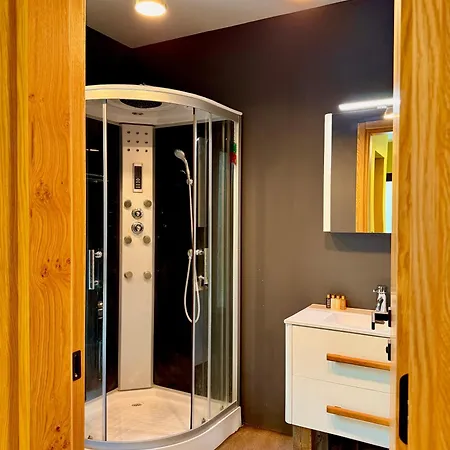 & - Terizis Le Rocher Hotel Bulgarevo