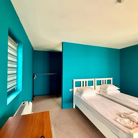 & - Terizis Le Rocher *