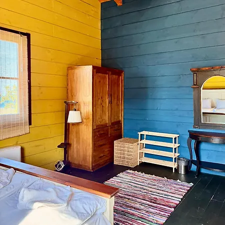 & - Terizis Le Rocher Bŭlgarevo