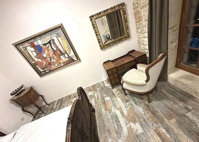 & - Terizis Le Rocher Hotel *