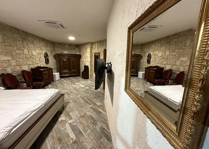 & - Terizis Le Rocher Bulgarevo