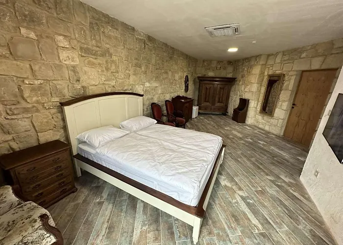 & - Terizis Le Rocher Hotel *