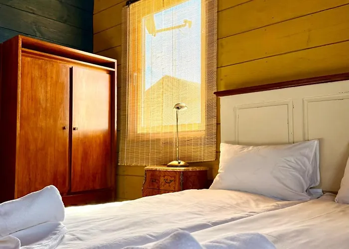 & - Terizis Le Rocher Hotel *