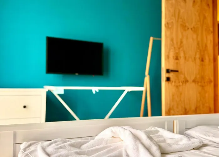 & - Terizis Le Rocher *